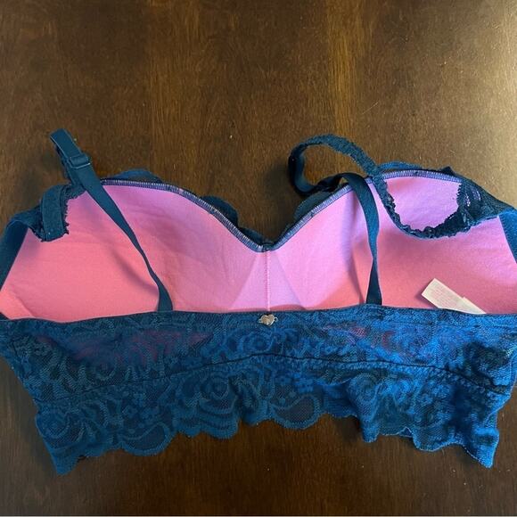 Victoria's Secret Lace Bralette Padded Medium - Picture 4 of 7